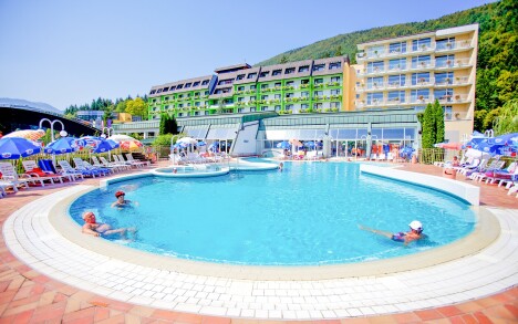 Bazény, Terme Topoľšica - Hotel Vesna &amp; Family Apartments