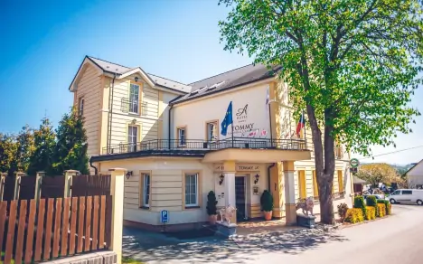 Hotel Tommy *** s moderným wellness v Náchodě