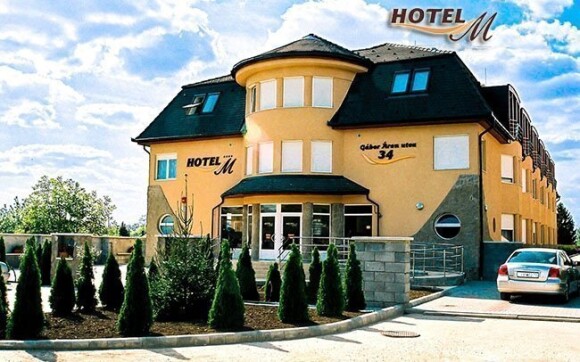 Wellness Hotel M**** leží na klidném místě