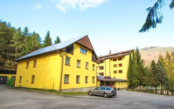 Hotel Smrečina leží v pohoří Malá Fatra
