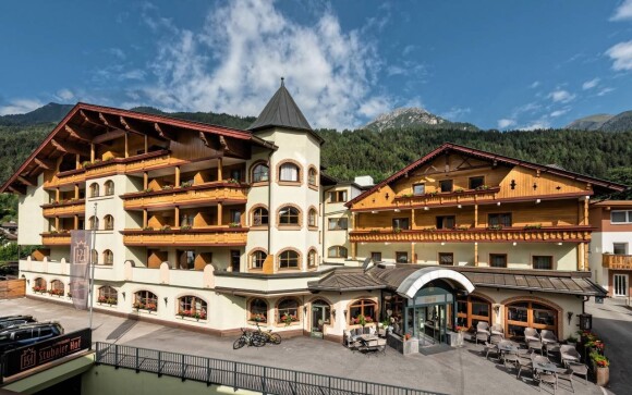 Hotelová budova, Hotel Alpin Resort Stubaier Hof ****superior, Fulpmes, Rakúsko