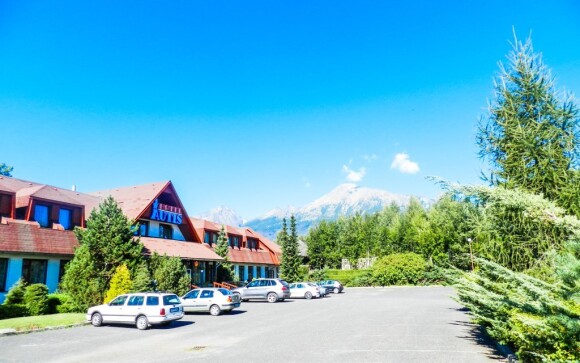 Hotel Autis *** stojí v Dolním Smokovci