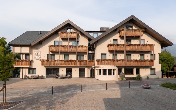 Hotelová budova, Am Brunnen Apartments, Natz Schabs