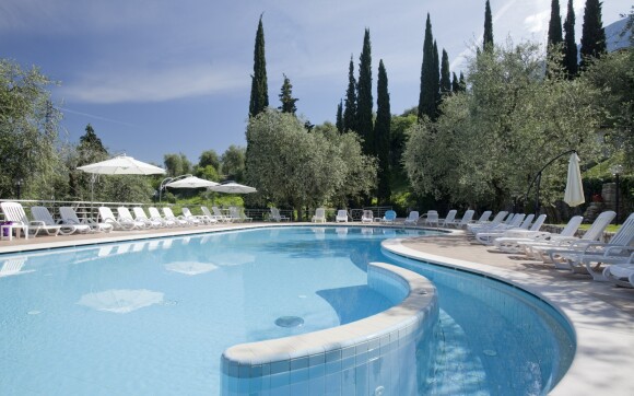 Vonkajší bazén, Hotel Rely ***, Brenzone sul Garda, Taliansko