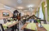 Interiér reštaurácie, Gosztola Gyöngye Hotel, Gosztola, Lenti, Maďarsko