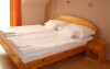 Izby, Thermál Apartmanház, Komárom