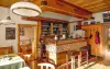 Rustikálny bar, Penzión Concordia, Ramsau am Dachstein, Alpy, Rakúsko