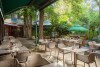 Záhradná reštaurácia, Hotel Benczúr ***, Budapešť, Maďarsko