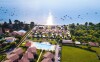 Rezort pri jazere, Onda Blu Resort ****, Manerba del Garda, Taliansko