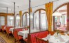 Reštaurácia so stolmi, Wander- & Landhotel Gabriele ***, Unterwössen, Nemecko