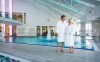 Krytý bazén, Kurhotel Pyramide Sibyllenbad ****, Bad Neualbenreuth, Nemecko
