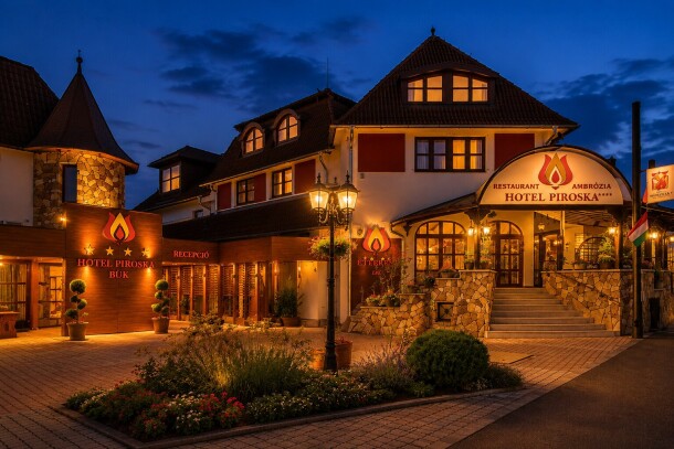Budova hotela, Hotel Piroska ****, Bük, Bük, Maďarsko