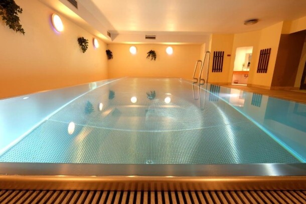Vnútorný bazén, Alpenhotel Marcius ***, Nassfeld, Rakúsko
