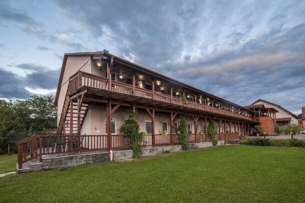 Dvojpodlažná budova, Sweet-Life Wellness Apartments, Egerszalók, Egerszalók, Maďarsko