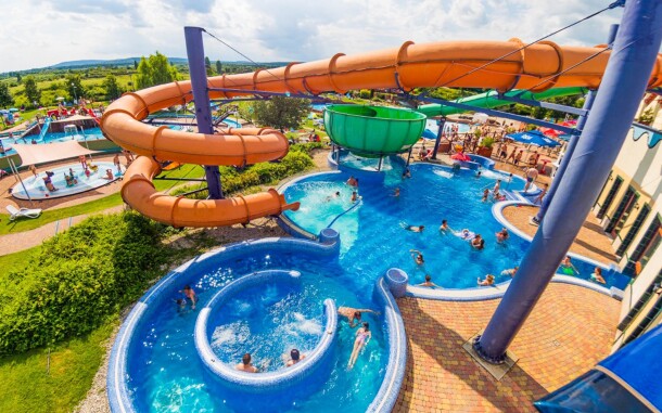 Užite si celodenný vstup do aquaparku s toboganmi
