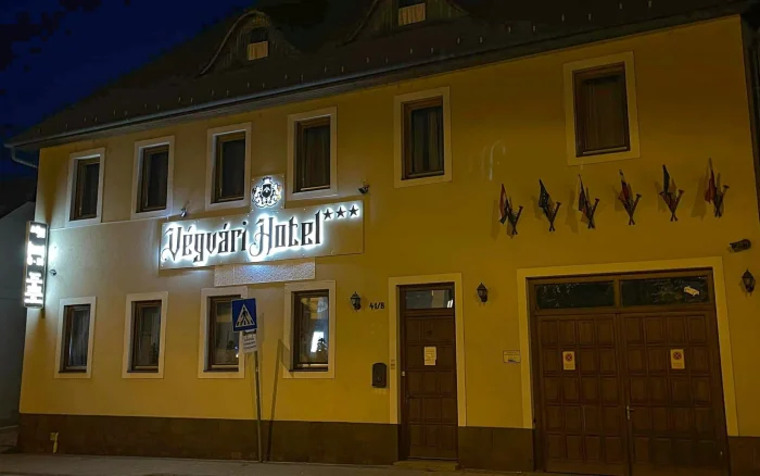 Végvári Hotel Eger ***
