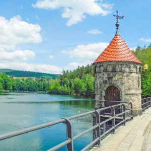 Vodná nádrž Harcov