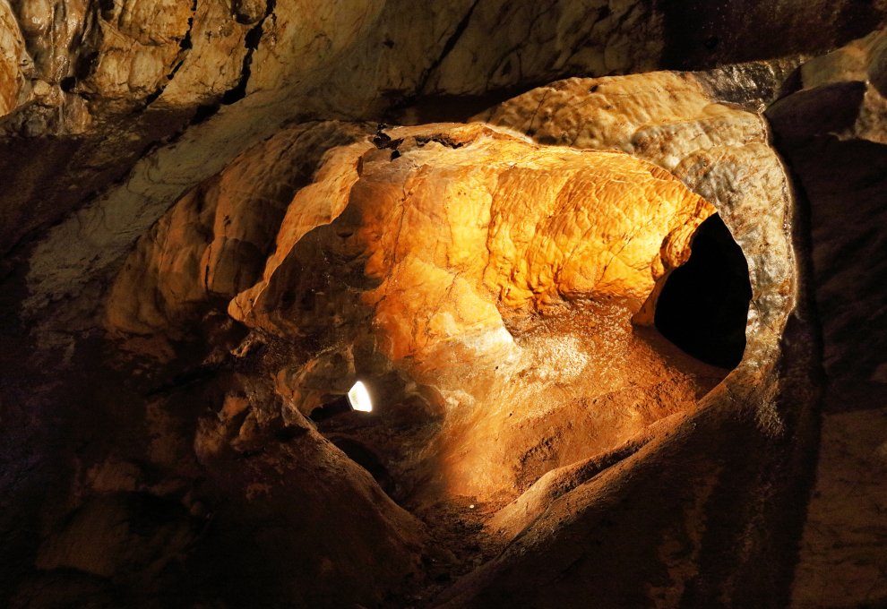 Ochtinská aragonitova jaskyňa