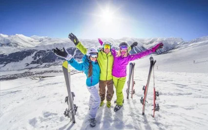 Čaká vás lyžovačka v Alpách? Vyberte si to pravé stredisko pre vás