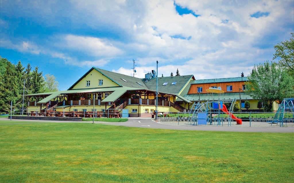 Moravskoslezské Beskydy v Hotelu Budoucnost s polopenzí a neomezeným wellness